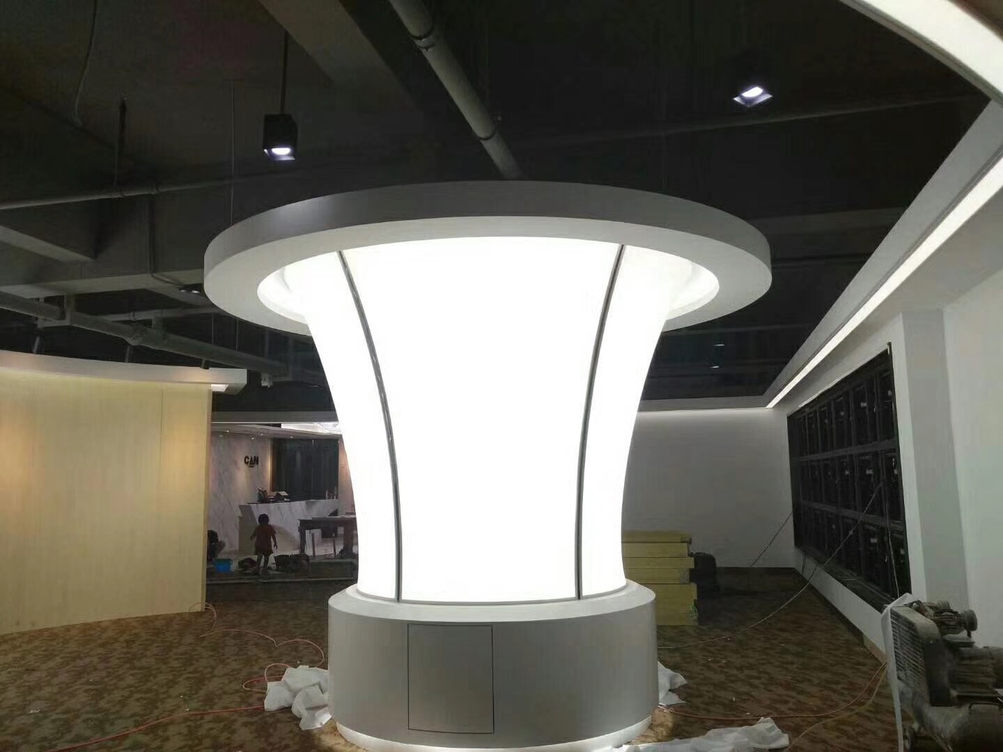 Pillar Translucent Image